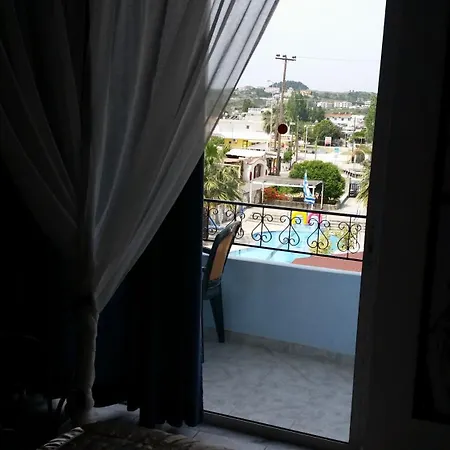 Sunnysun Aparthotel 3*